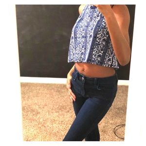 Floral cropped tank top! 🌼